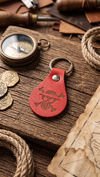Straw Hat Leatherette Keychain